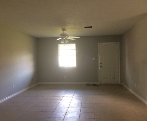 1131 Shellie Ln, Lake Charles, Calcasieu, Louisiana, United States 70611, 2 Bedrooms Bedrooms, ,1 BathroomBathrooms,Apartment,For Rent,Shellie Ln,1088