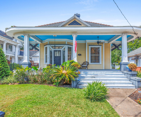 917 Broad, Lake Charles, Calcasieu, Louisiana, United States 70601, 3 Bedrooms Bedrooms, ,2 BathroomsBathrooms,House,For Sale,Broad,1154